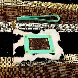 Cow Print Wristlet!🐮